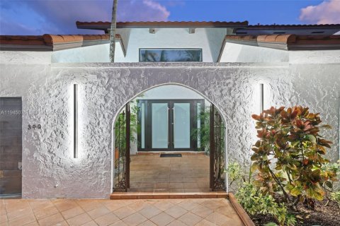 Купить виллу или дом в Помпано-Бич, Флорида 4 спальни, 263.66м2, № 2006403 - фото 5