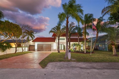 Купить виллу или дом в Помпано-Бич, Флорида 4 спальни, 263.66м2, № 2006403 - фото 16