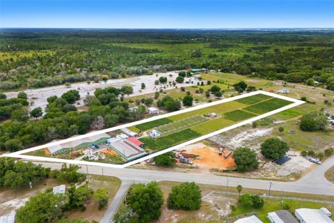 Commercial property in Lake Wales, Florida № 2214277 - photo 2