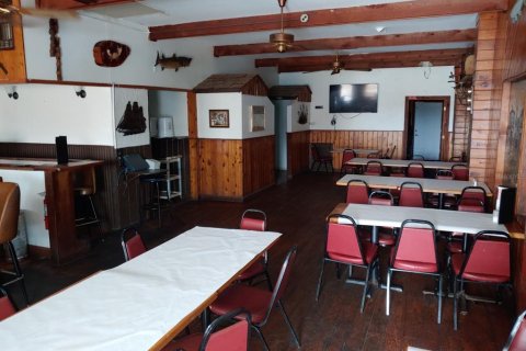 Commercial property in Tarpon Springs, Florida 526.66 sq.m. № 1686895 - photo 5