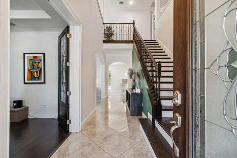 Casa en venta en Tampa, Florida, 5 dormitorios, 338.72 m2 № 2384035 - foto 9