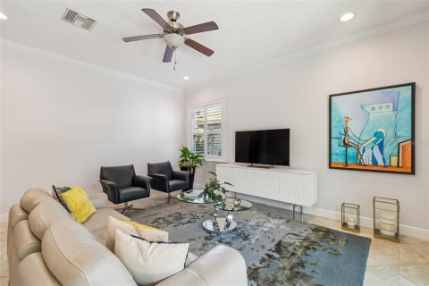 Casa en venta en Tampa, Florida, 5 dormitorios, 338.72 m2 № 2384035 - foto 20