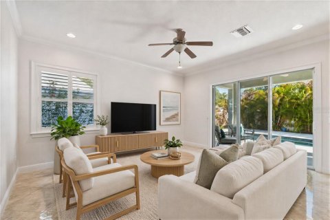 Casa en venta en Tampa, Florida, 5 dormitorios, 338.72 m2 № 2384035 - foto 16