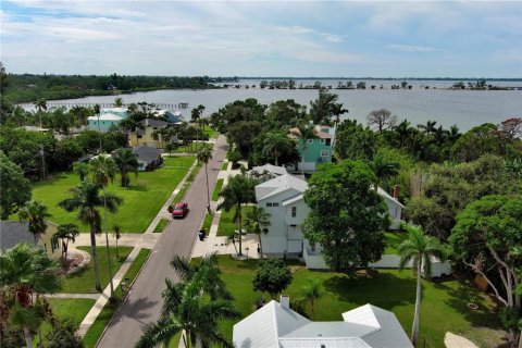 Купить земельный участок в Брейдентон, Флорида № 1915452 - фото 10