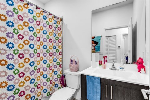 Купить таунхаус в Хомстед, Флорида 3 спальни, 137.77м2, № 1971654 - фото 13