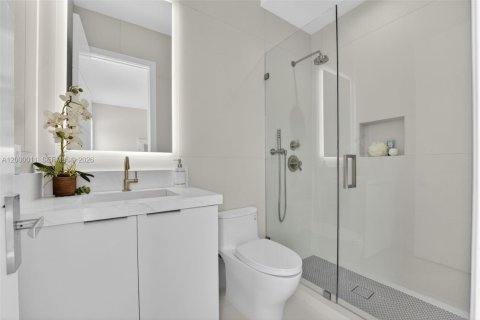 Купить виллу или дом в Форт-Лодердейл, Флорида 6 спален, 463.68м2, № 2066152 - фото 11