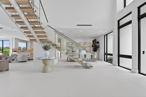 Купить виллу или дом в Форт-Лодердейл, Флорида 6 спален, 463.68м2, № 2066152 - фото 3