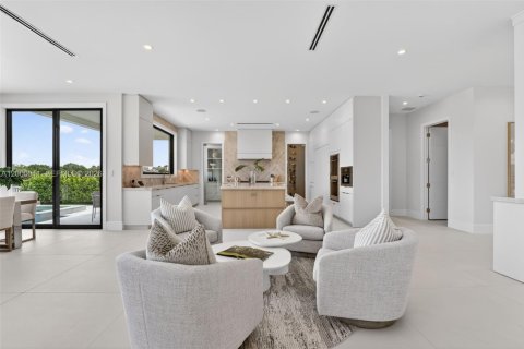 Купить виллу или дом в Форт-Лодердейл, Флорида 6 спален, 463.68м2, № 2066152 - фото 17