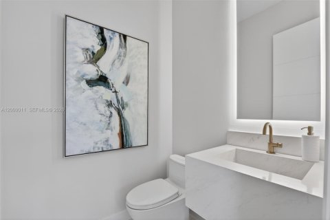 Купить виллу или дом в Форт-Лодердейл, Флорида 6 спален, 463.68м2, № 2066152 - фото 7