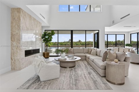 Купить виллу или дом в Форт-Лодердейл, Флорида 6 спален, 463.68м2, № 2066152 - фото 14