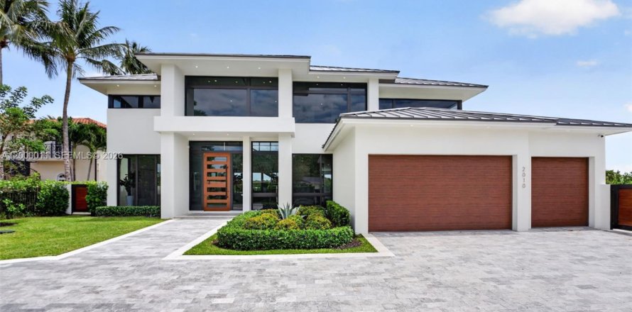 Дом в Форт-Лодердейл, Флорида 6 спален, 463.68м2 № 2066152