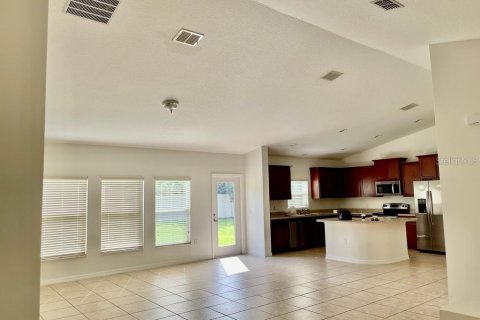 Casa en venta en Kissimmee, Florida, 3 dormitorios, 176.05 m2 № 2112282 - foto 3