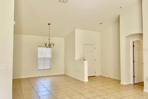 Casa en venta en Kissimmee, Florida, 3 dormitorios, 176.05 m2 № 2112282 - foto 4