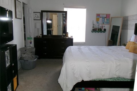 Townhouse in Tampa, Florida 2 bedrooms, 116.31 sq.m. № 1886995 - photo 9