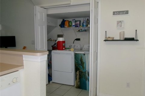 Townhouse in Tampa, Florida 2 bedrooms, 116.31 sq.m. № 1886995 - photo 4
