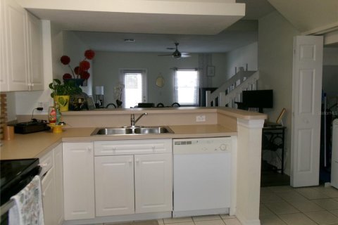 Townhouse in Tampa, Florida 2 bedrooms, 116.31 sq.m. № 1886995 - photo 3
