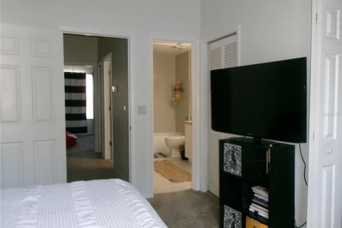 Townhouse in Tampa, Florida 2 bedrooms, 116.31 sq.m. № 1886995 - photo 10