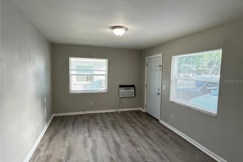 Apartment in Winter Haven, Florida 2 bedrooms, 88.26 sq.m. № 2196134 - photo 4