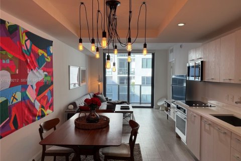 Appartement à louer à Miami, Floride: 1 chambre, 63.55 m2 № 1997546 - photo 4