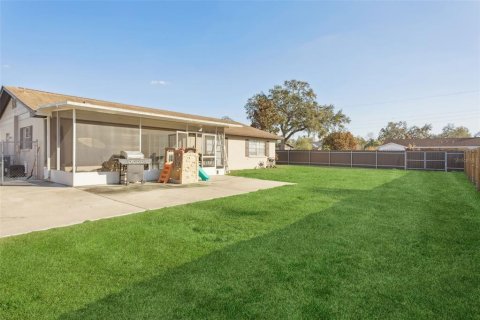 Casa en venta en Brandon, Florida, 3 dormitorios, 133.41 m2 № 2115451 - foto 23