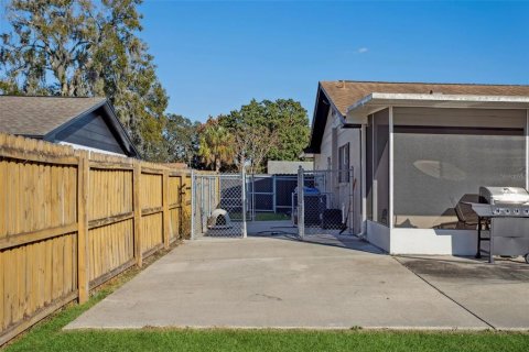 Casa en venta en Brandon, Florida, 3 dormitorios, 133.41 m2 № 2115451 - foto 25