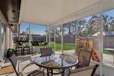 Casa en venta en Brandon, Florida, 3 dormitorios, 133.41 m2 № 2115451 - foto 21