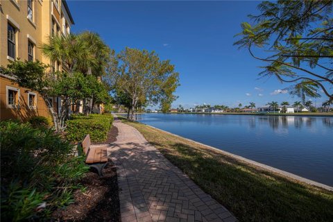 Condo in Punta Gorda, Florida, 2 bedrooms № 2119413 - photo 12