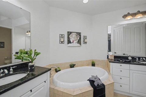 Condo in Punta Gorda, Florida, 2 bedrooms № 2119413 - photo 22