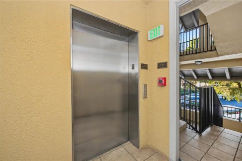 Condo in Punta Gorda, Florida, 2 bedrooms № 2119413 - photo 4