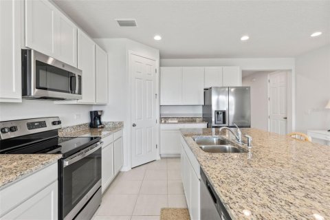 House in Palm Coast, Florida 4 bedrooms, 234.95 sq.m. № 1720066 - photo 23