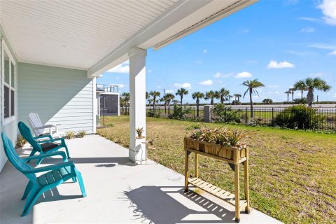 House in Palm Coast, Florida 4 bedrooms, 234.95 sq.m. № 1720066 - photo 12
