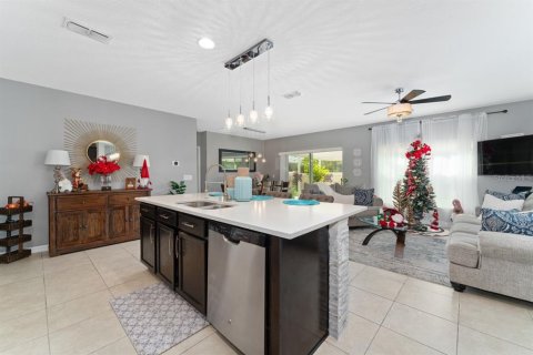 Villa ou maison à louer à Kissimmee, Floride: 4 chambres, 166.85 m2 № 1840561 - photo 17
