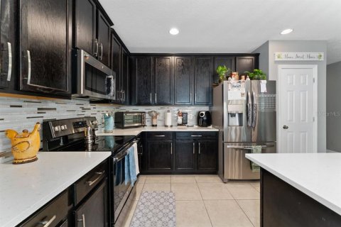Villa ou maison à louer à Kissimmee, Floride: 4 chambres, 166.85 m2 № 1840561 - photo 16