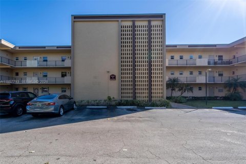 Condominio en venta en Hollywood, Florida, 1 dormitorio, 60.39 m2 № 2020918 - foto 3