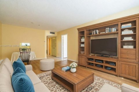 Condominio en venta en Hollywood, Florida, 1 dormitorio, 60.39 m2 № 2020918 - foto 21
