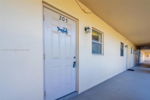 Condominio en venta en Hollywood, Florida, 1 dormitorio, 60.39 m2 № 2020918 - foto 7