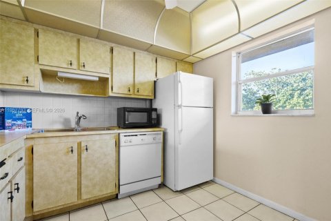 Condominio en venta en Hollywood, Florida, 1 dormitorio, 60.39 m2 № 2020918 - foto 14