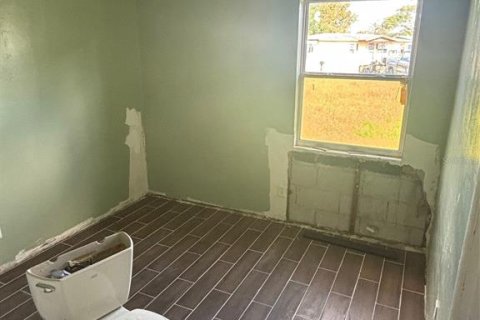 Casa en venta en Orlando, Florida, 4 dormitorios, 141.3 m2 № 1916944 - foto 9