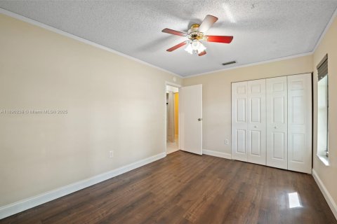 Condo in Sunrise, Florida, 2 bedrooms  № 1944856 - photo 18