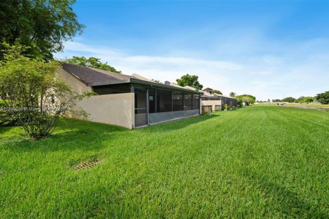 Condo in Sunrise, Florida, 2 bedrooms  № 1944856 - photo 30