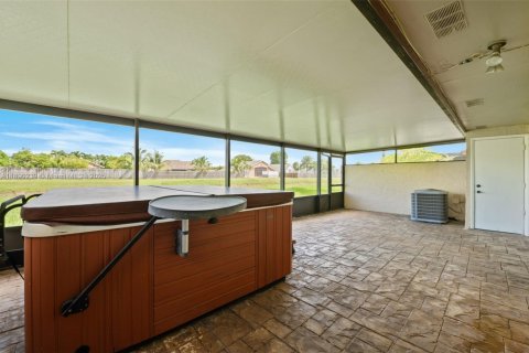 Condo in Sunrise, Florida, 2 bedrooms  № 1944856 - photo 25