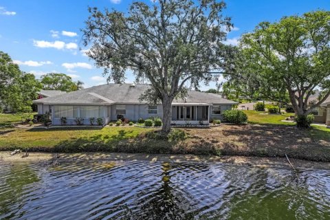 House in Sun City Center, Florida 2 bedrooms, 140.84 sq.m. № 1655719 - photo 27