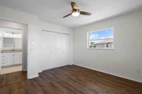 House in Sun City Center, Florida 2 bedrooms, 140.84 sq.m. № 1655719 - photo 20