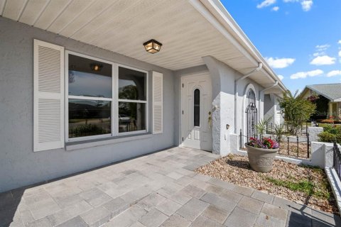 House in Sun City Center, Florida 2 bedrooms, 140.84 sq.m. № 1655719 - photo 5