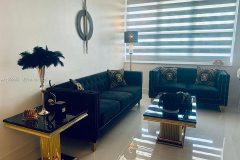 Condominio en Miami Beach, Florida, 1 dormitorio  № 2010591