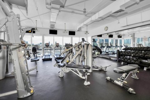 Condo in Miami, Florida, 2 bedrooms  № 1868122 - photo 15