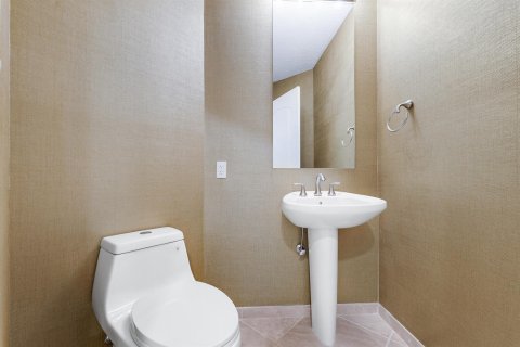 Copropriété à louer à West Palm Beach, Floride: 2 chambres, 150.97 m2 № 2387797 - photo 7