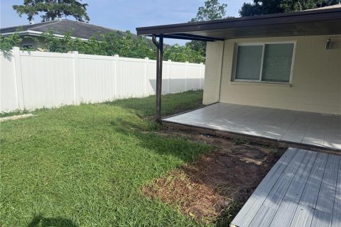 Villa ou maison à louer à Tampa, Floride: 2 chambres, 103.12 m2 № 2411439 - photo 17