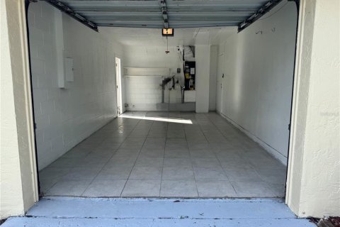 Villa ou maison à louer à Tampa, Floride: 2 chambres, 103.12 m2 № 2411439 - photo 22