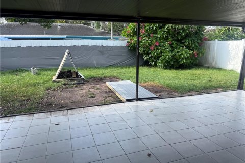 Villa ou maison à louer à Tampa, Floride: 2 chambres, 103.12 m2 № 2411439 - photo 15